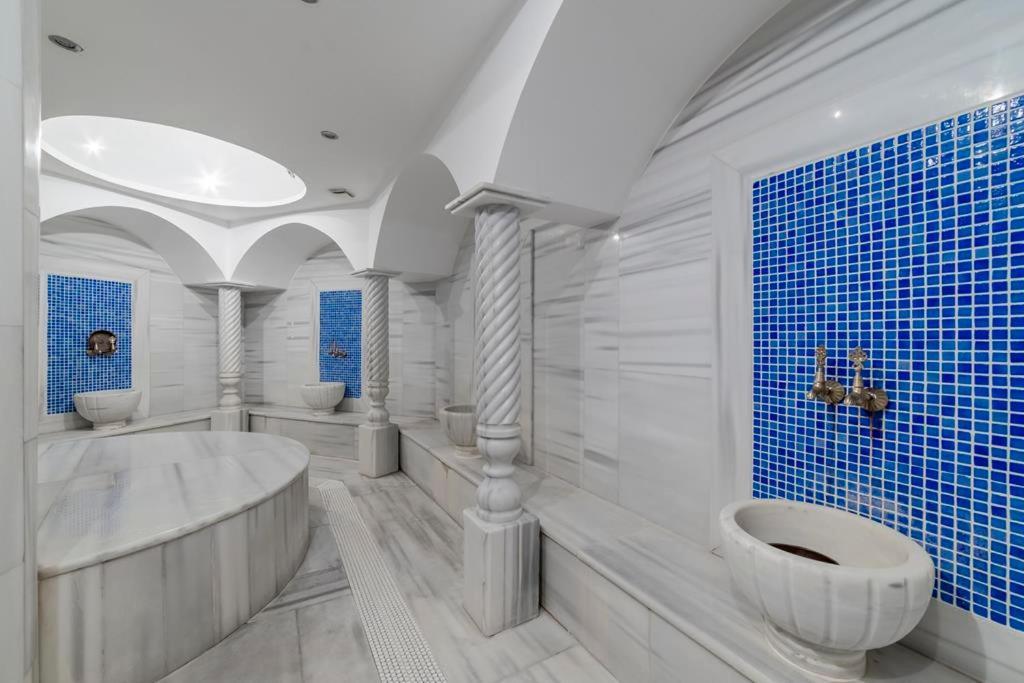 Savoy Hotel Spa & Casino Kyrenia  Exterior photo Turkish bath