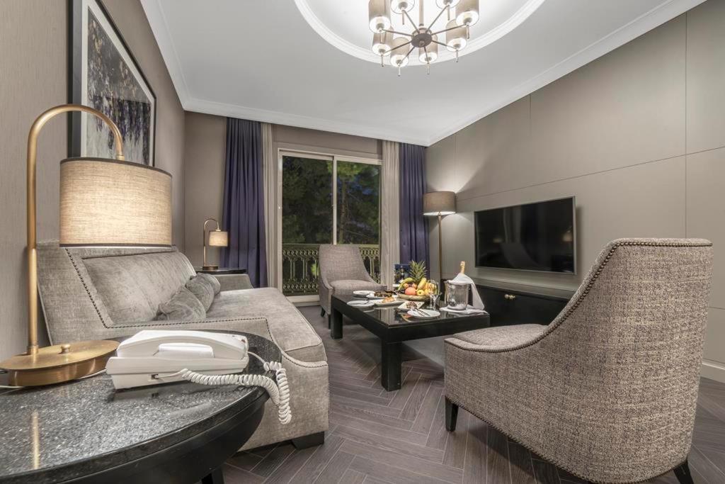 Savoy Hotel Spa & Casino Kyrenia  Exterior photo Suite