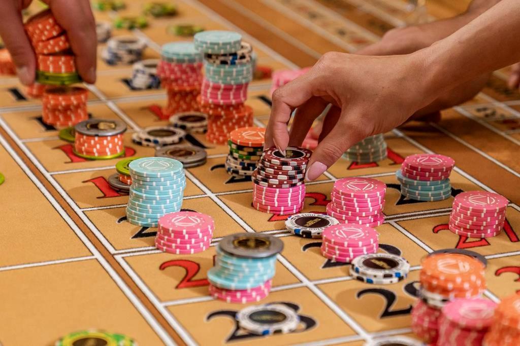 Savoy Hotel Spa & Casino Kyrenia  Exterior photo A player placing a bet