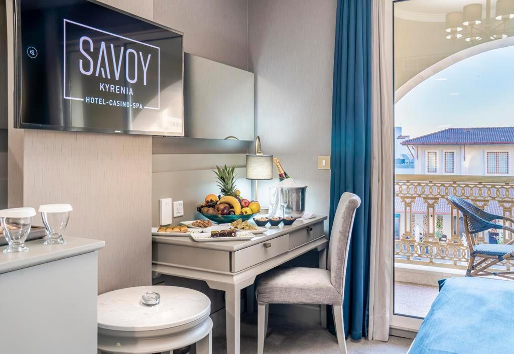 Savoy Hotel Spa & Casino Kyrenia  Exterior photo Savoy Hotel