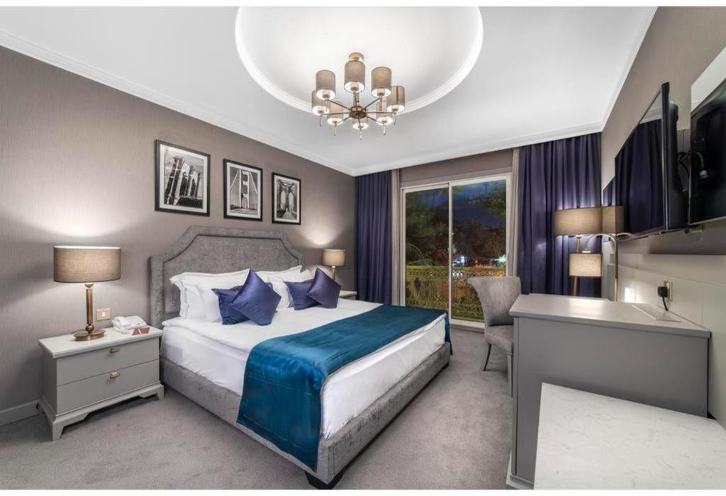 Savoy Hotel Spa & Casino Kyrenia  Exterior photo A bedroom at the hotel